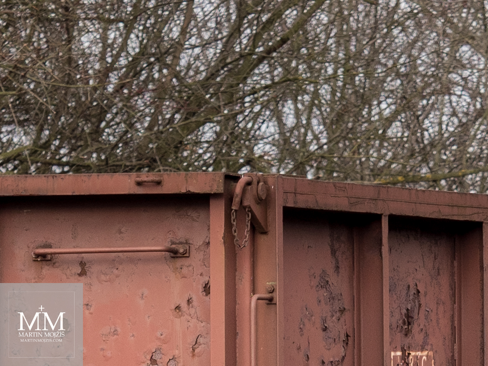 A corner of an ES-type railway freight car. Photograph created with the Olympus M. Zuiko digital ED 40 - 150 mm 1:2.8 PRO.